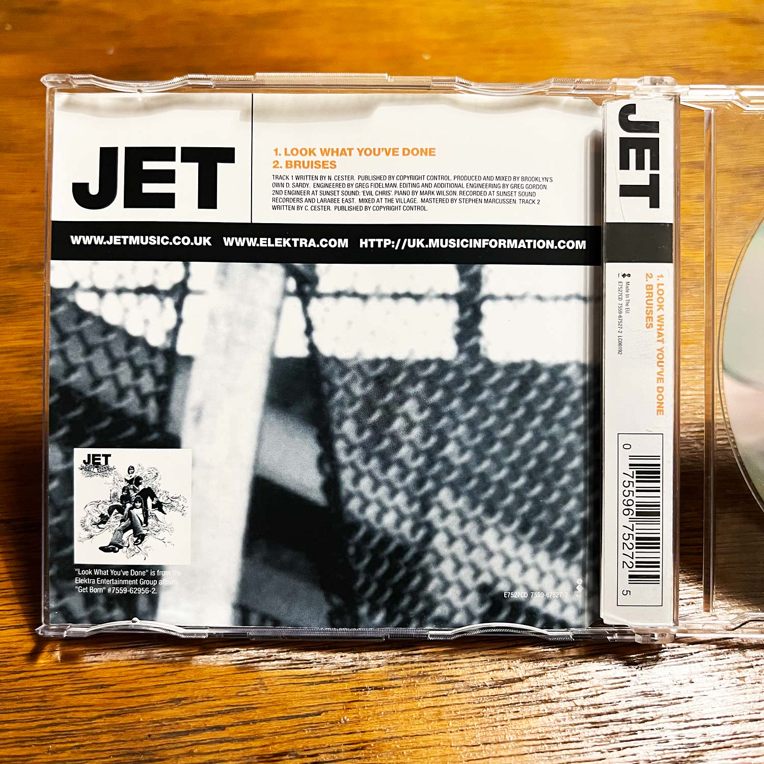 Jet - Look What You've Done 3