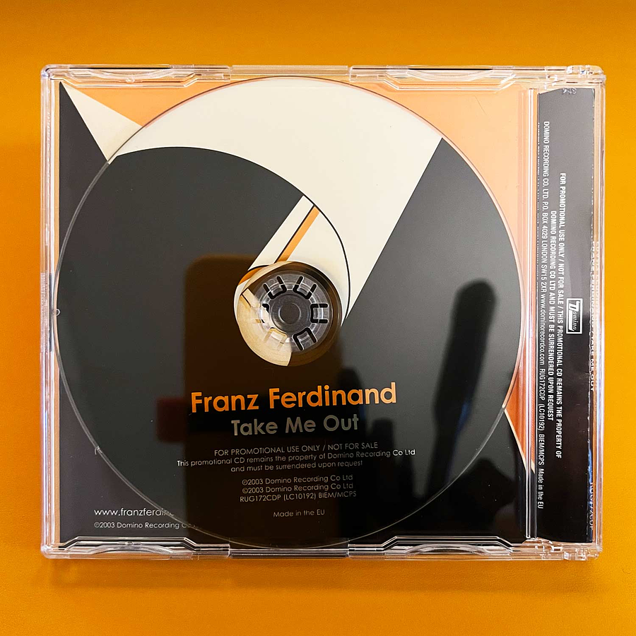 Franz Ferdinand - Take Me Out (Promo) 2