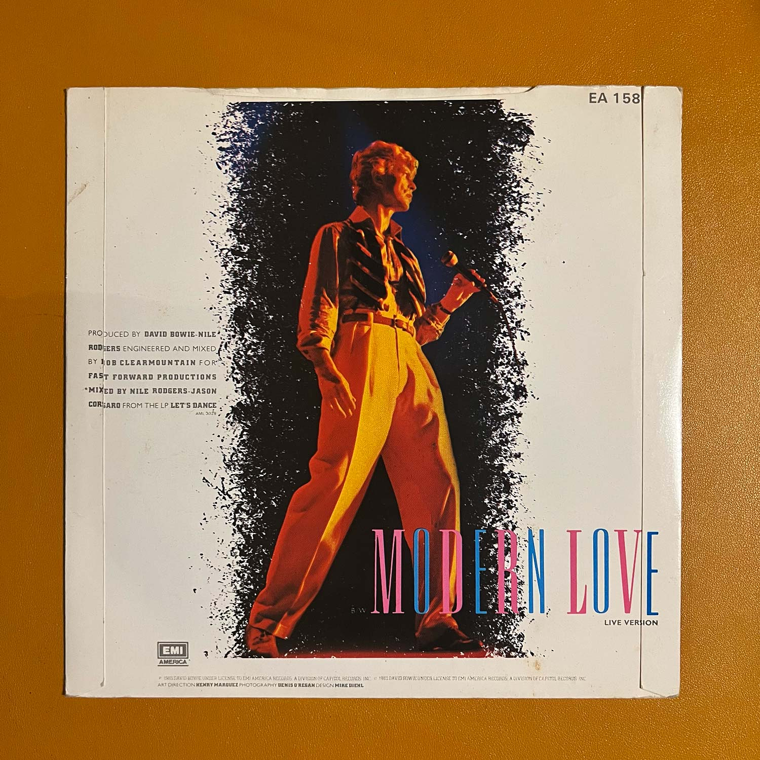 David Bowie - Modern Love - 7