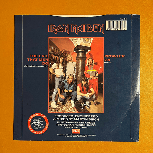 Iron Maiden - The Evil That Men Do - 7