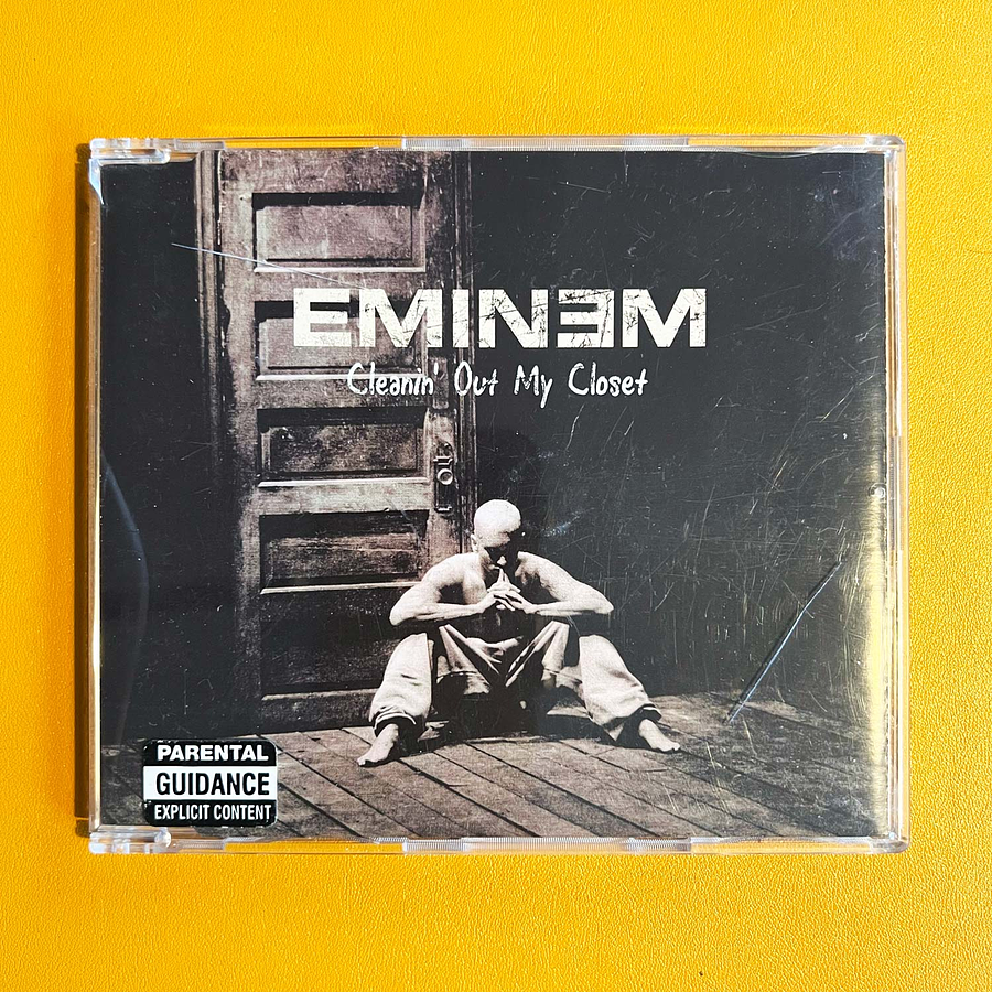 Eminem - Cleanin' Out My Closey  1