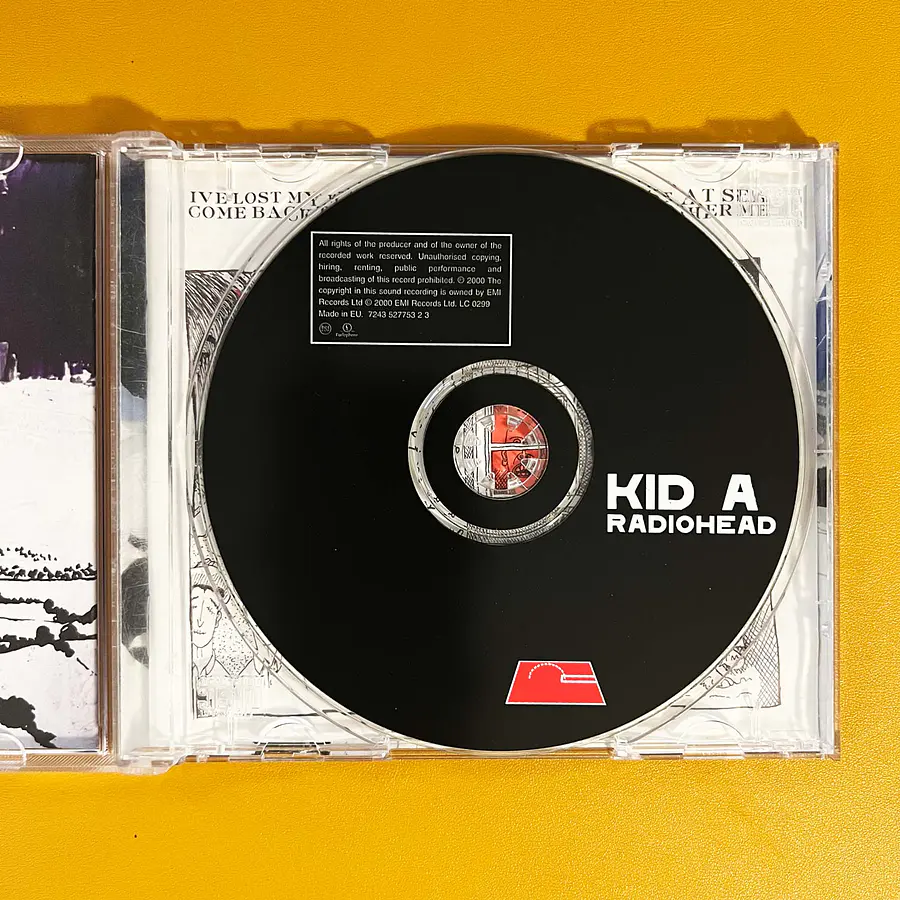 Radiohead - Kid A (Hidden booklet)