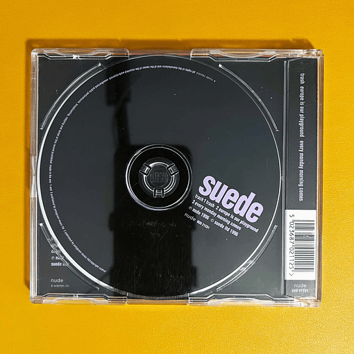 Suede - Trash (Con sticker)