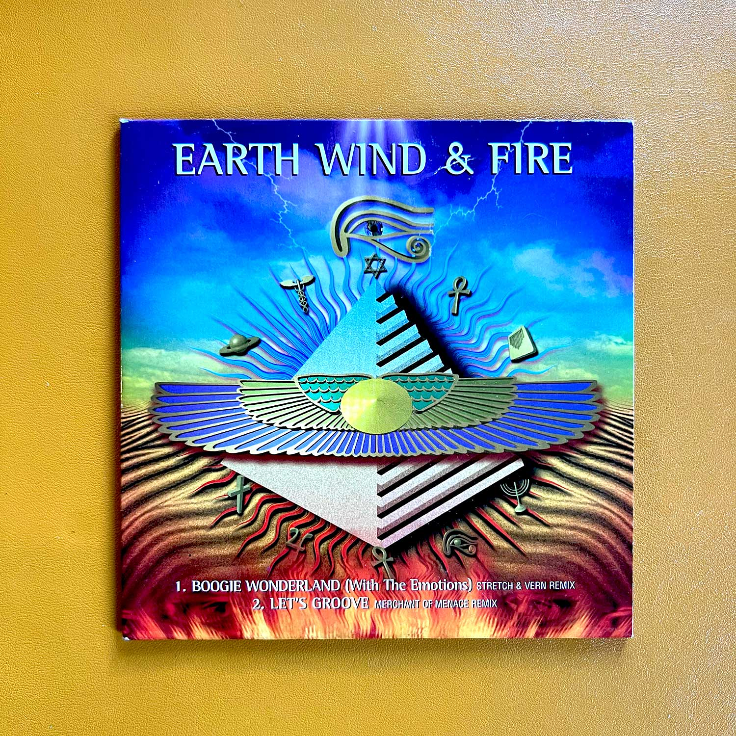 Earth, Wind & Fire - Boogie Wonderland / Let's Groove (Promo) 1