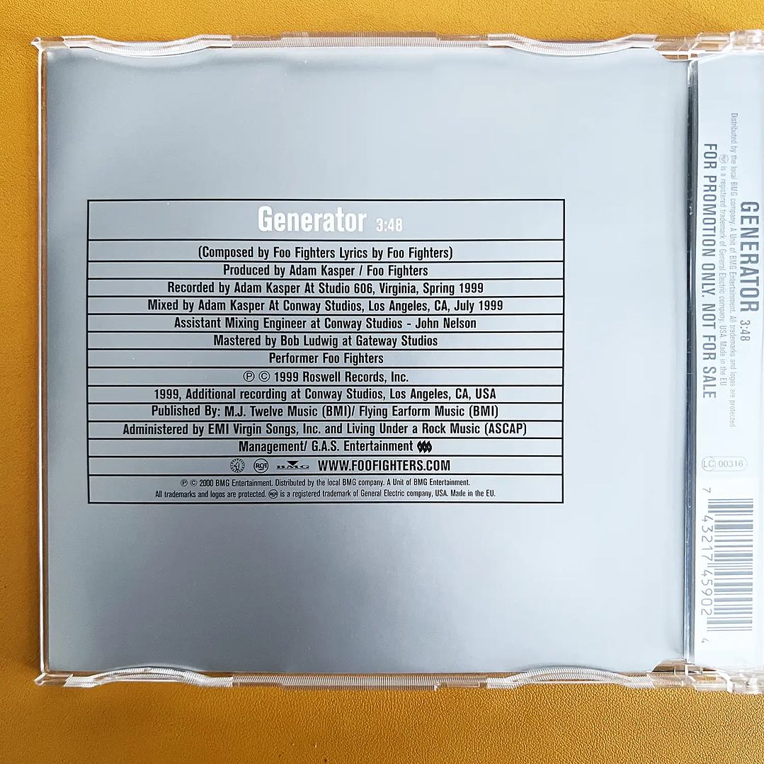 Foo Fighters - Generator (Promo) 3