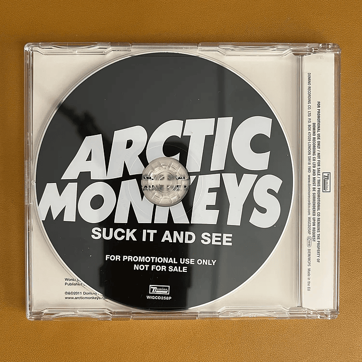 Arctic Monkeys - Suck It And See (Album, Promo) 2
