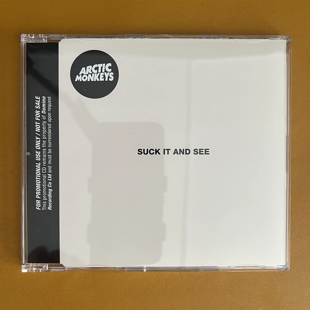 Arctic Monkeys - Suck It And See (Album, Promo) 1