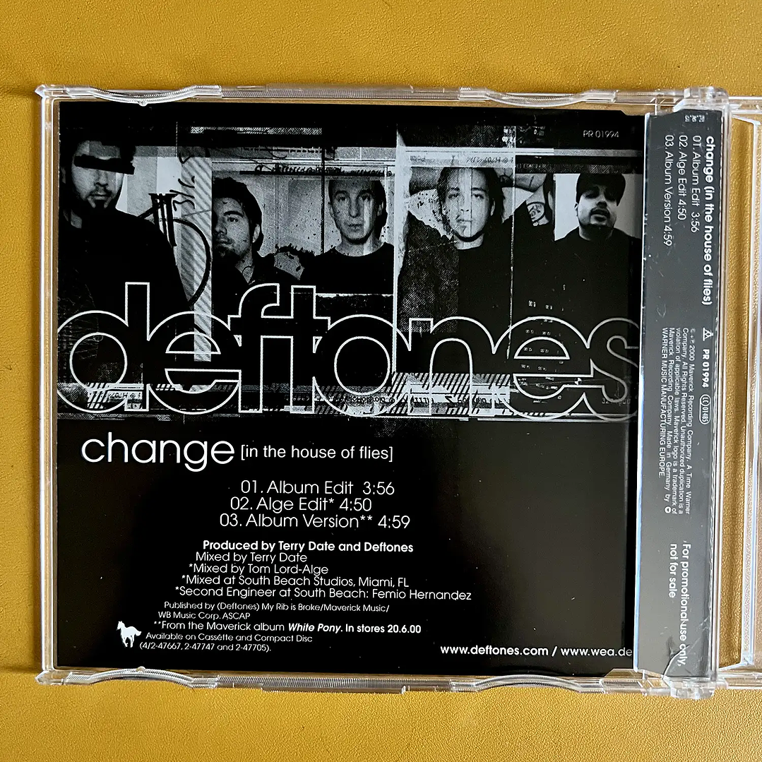 Deftones - Change [In The House Of Flies]  3
