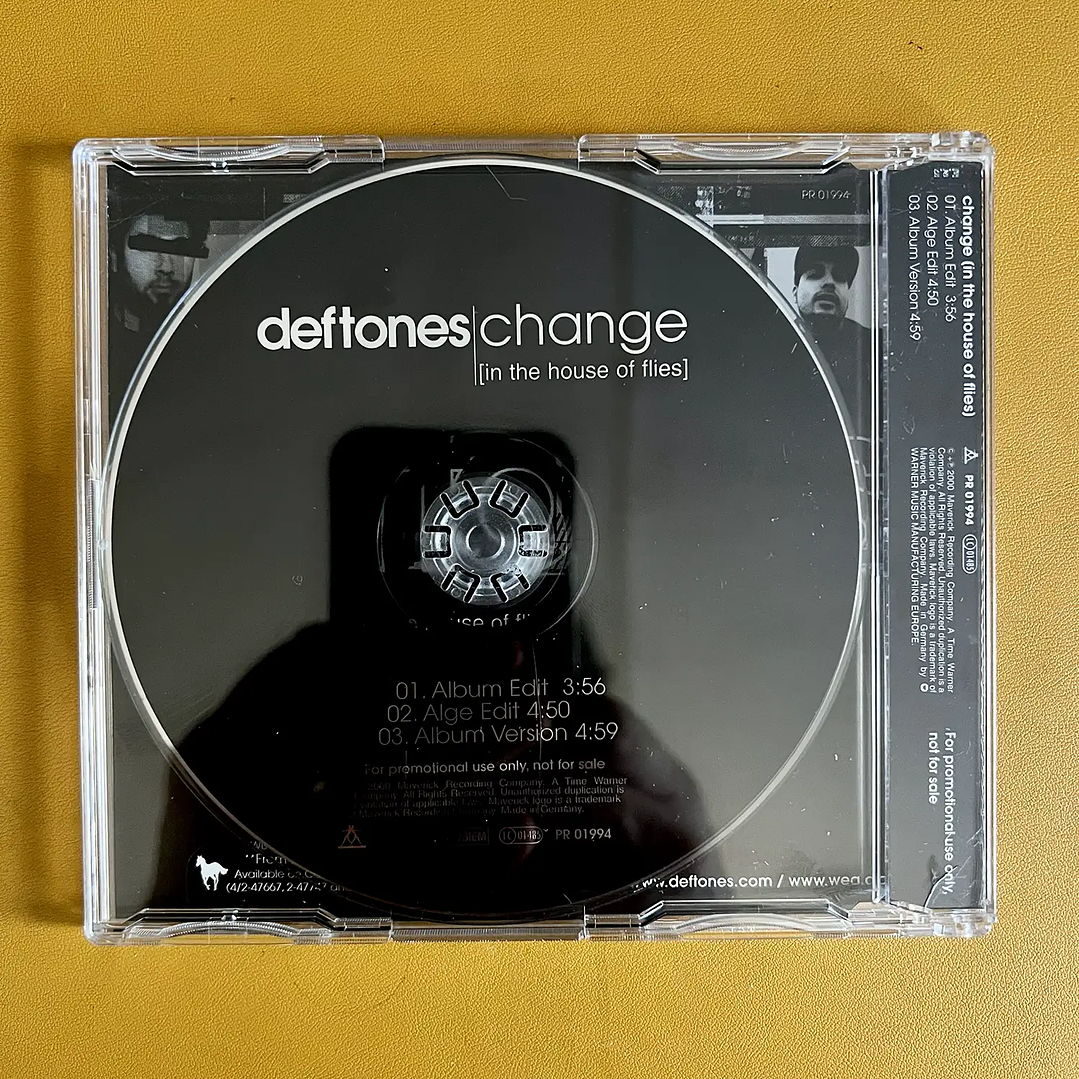 Deftones - Change [In The House Of Flies]  2