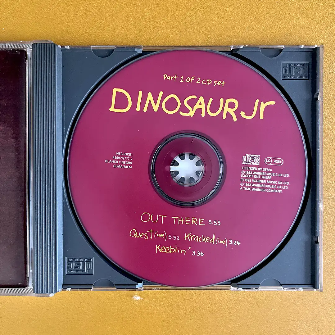 Dinosaur Jr - Out There (Ltd, Num, CD1) 3