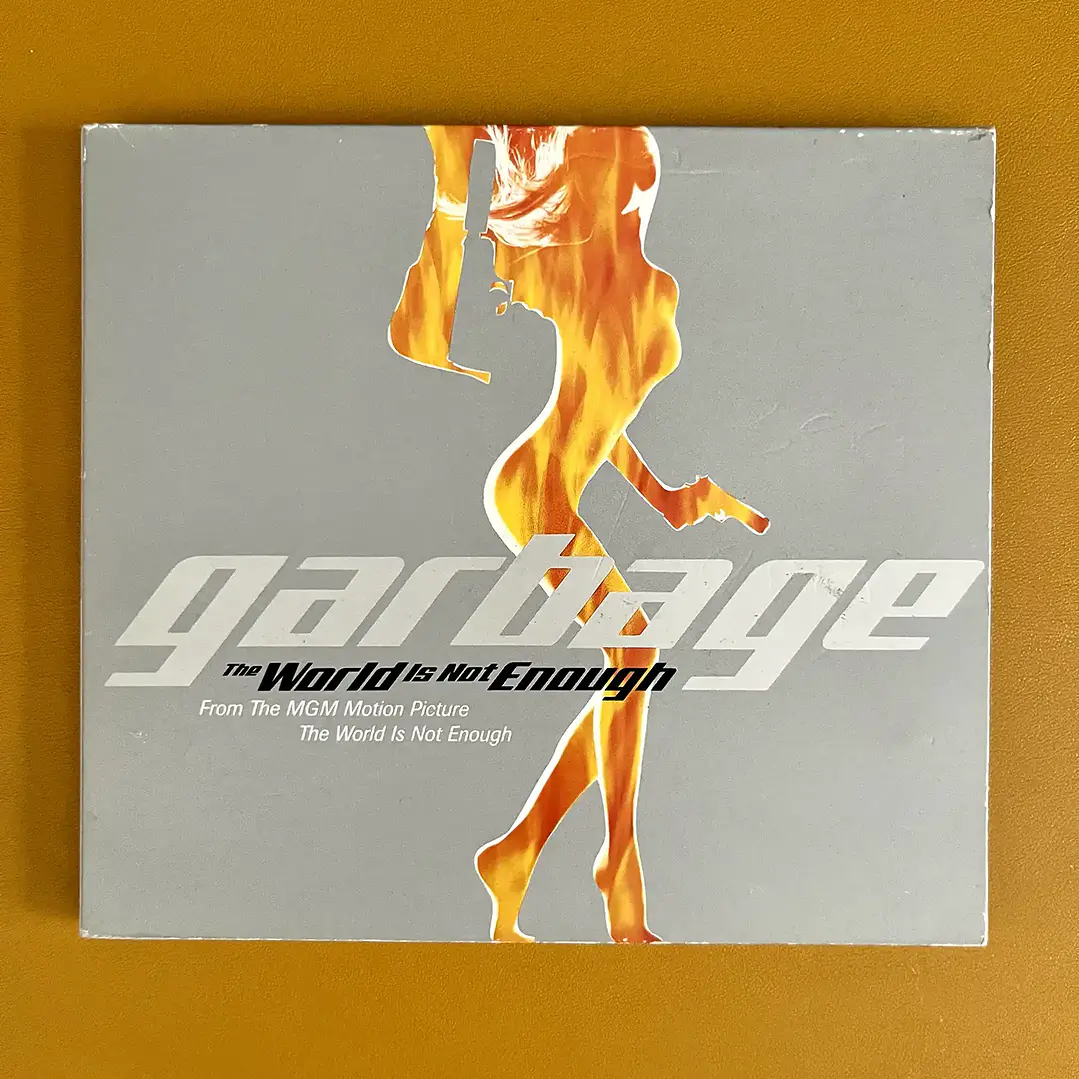 Garbage - The World Is Not Enough 1