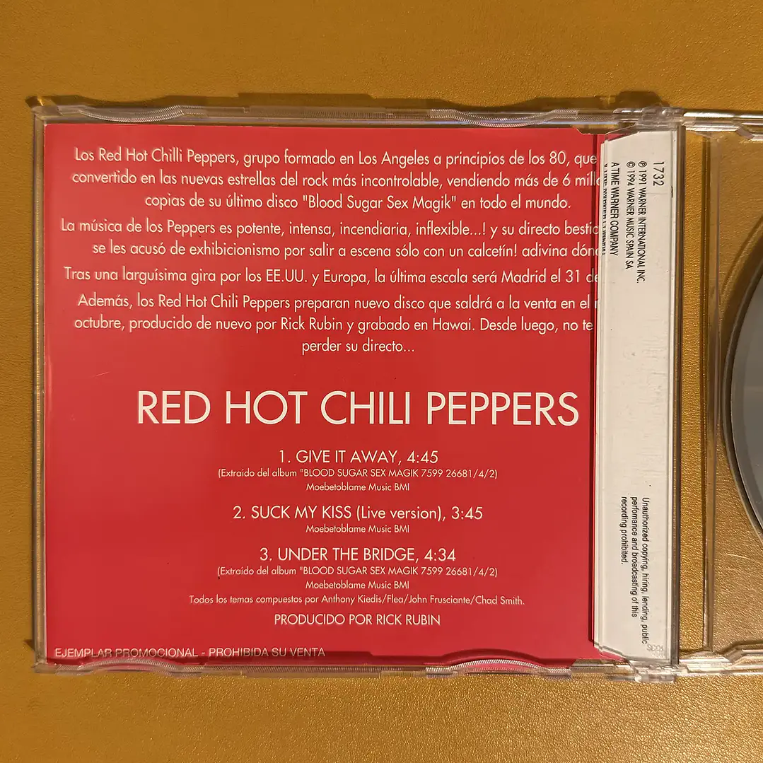 Red Hot Chili Peppers - En Concierto 3