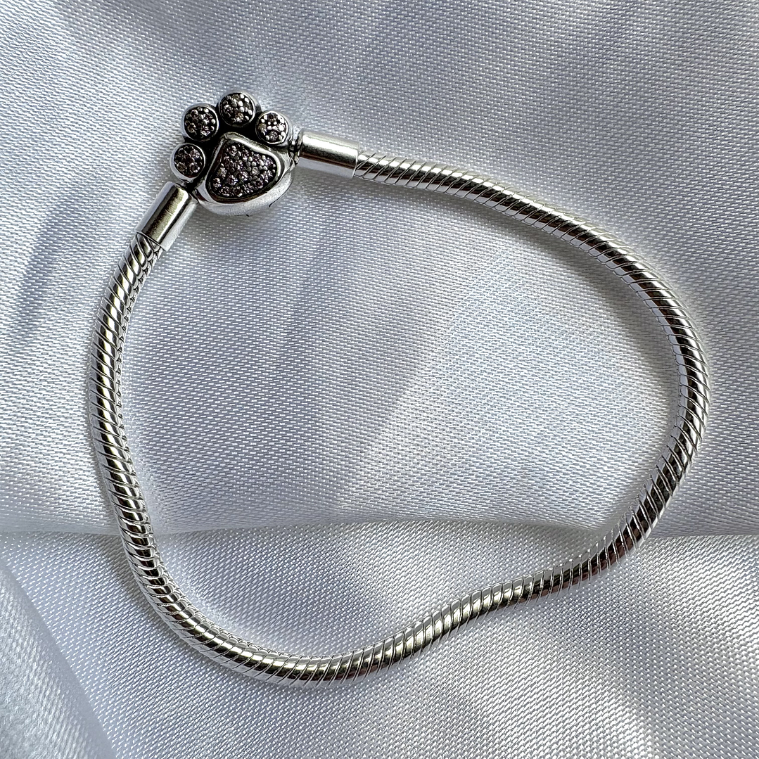 Pulsera huella rosada 2