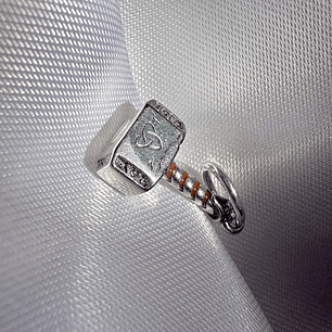 Charms Martillo de Thor