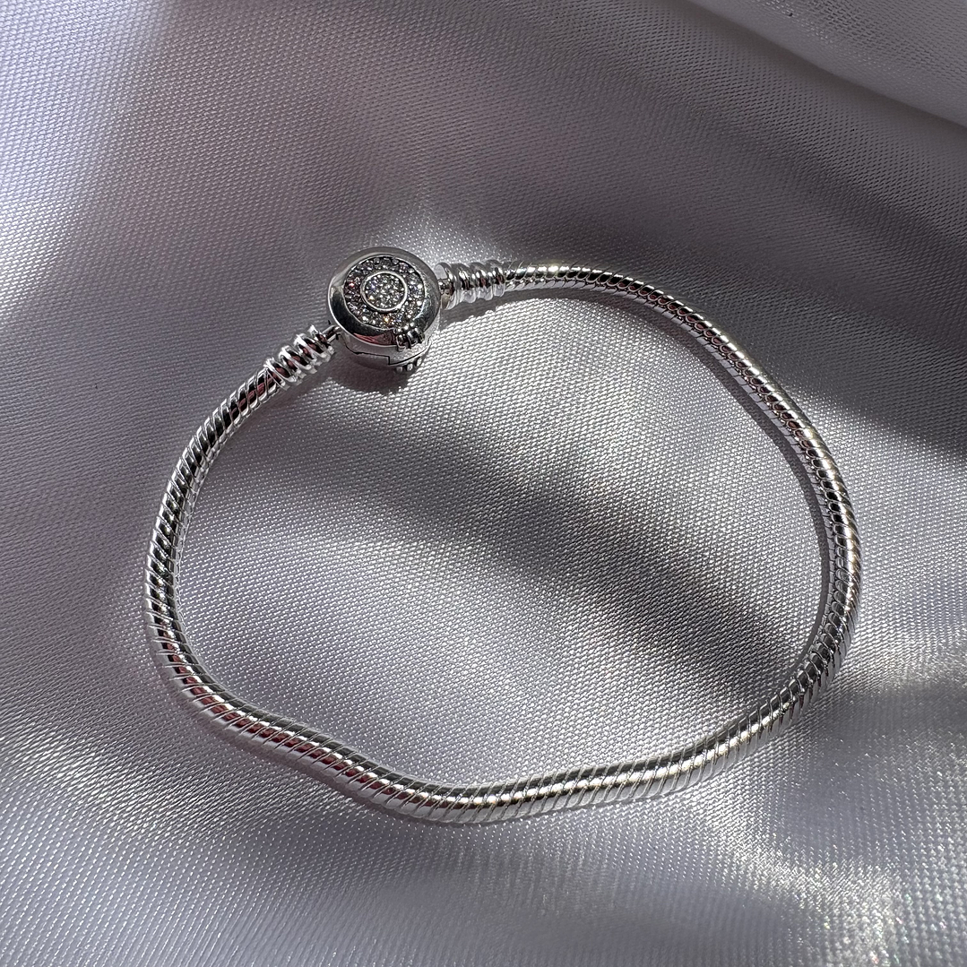 Pulsera estilo Pandora  1