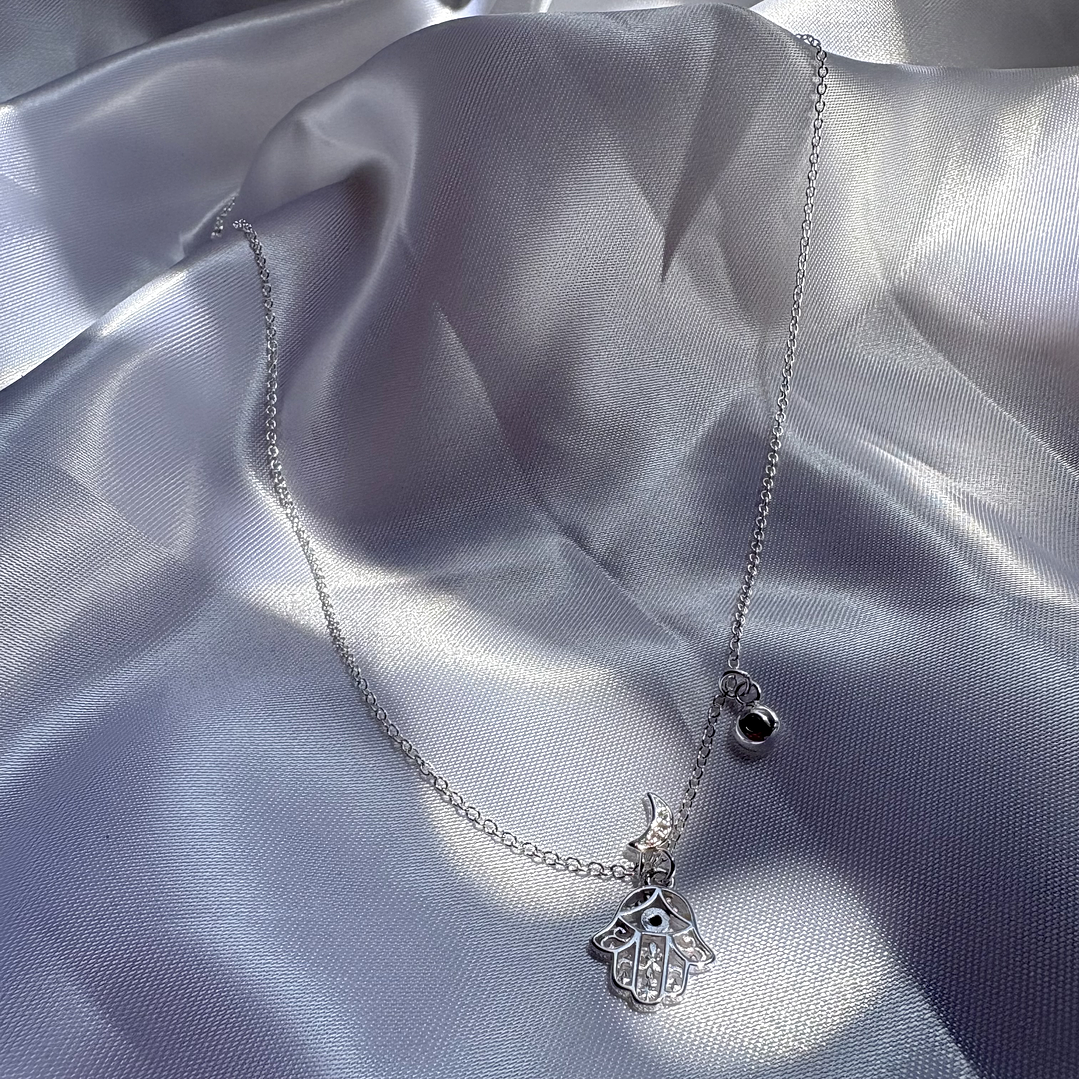 Cadena con Mano de Fátima  2