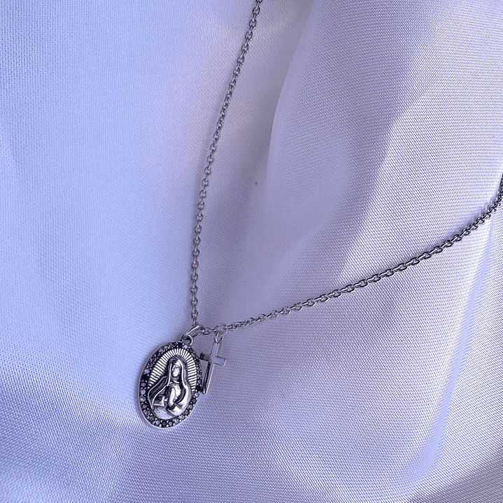 Cadena con Virgen  2