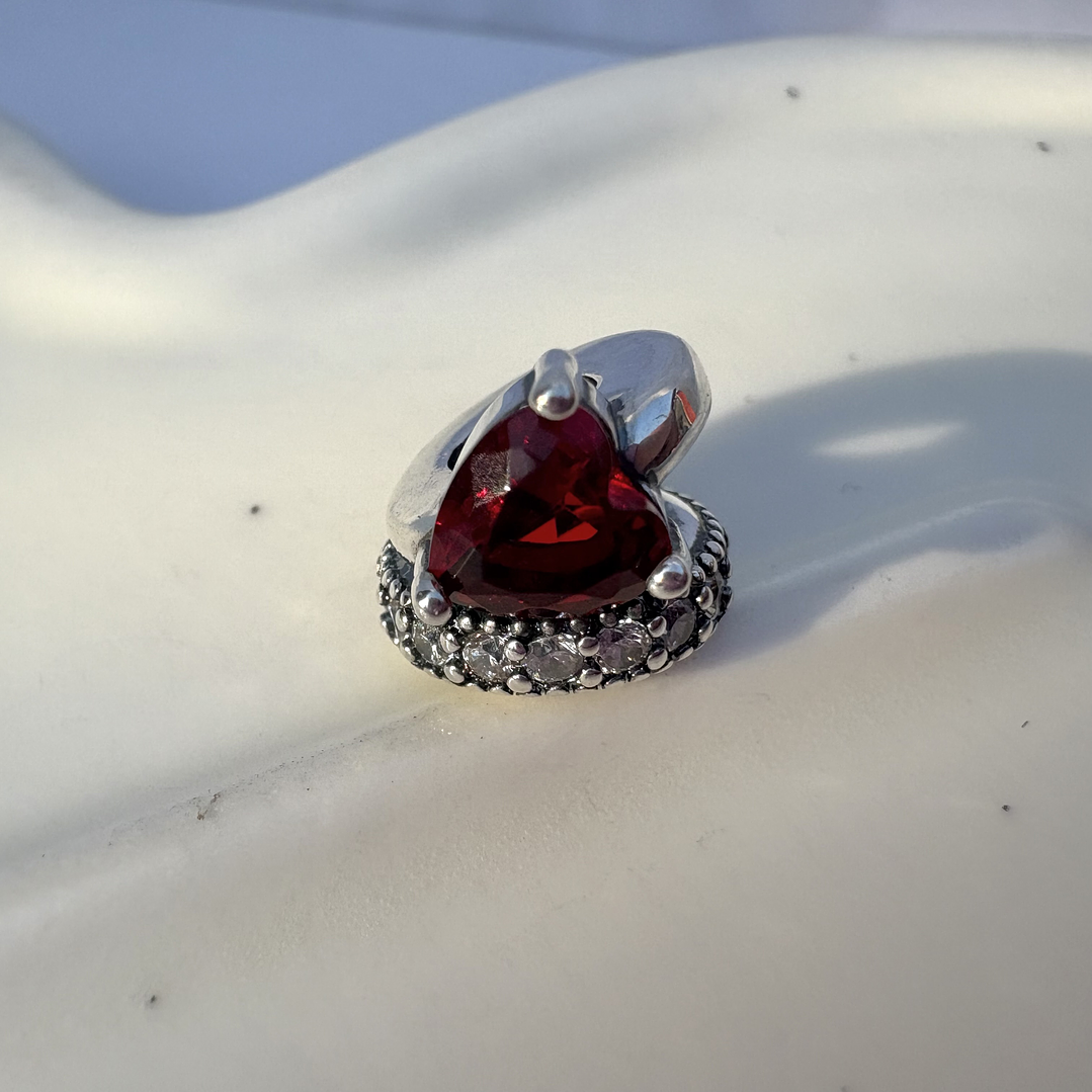 Charms Corazón rojo 2