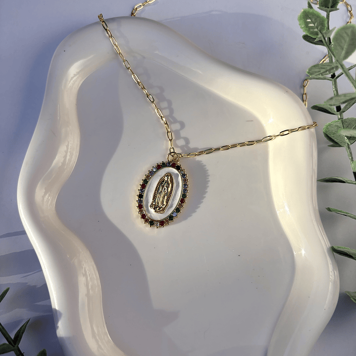 Cadena Virgen Arcoíris  2