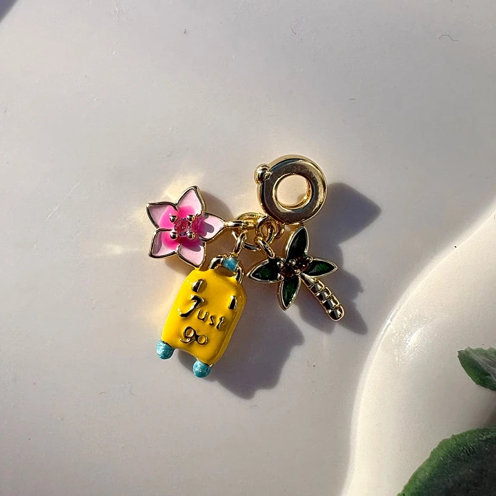 Charms Summer Vibes 1