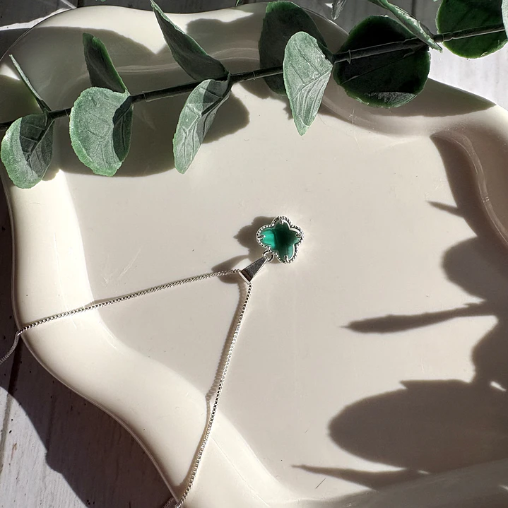 Cadena Mariposa Esmeralda Glow 1