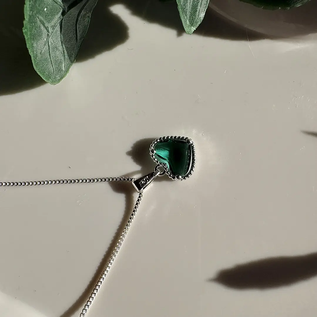 Cadena Corazón Esmeralda Mini Glow  3