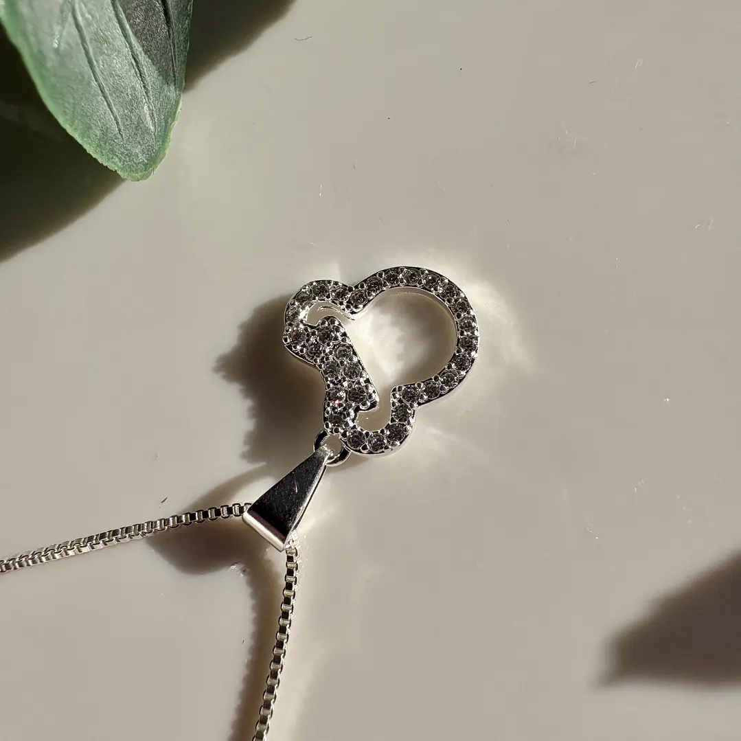 Cadena Minnie Glow 1