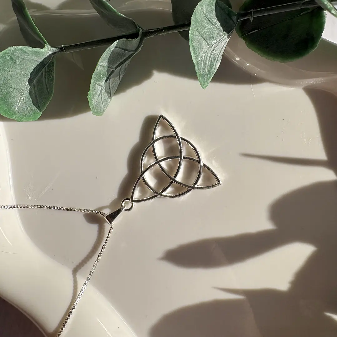 Cadena Nudo de Eternidad 1