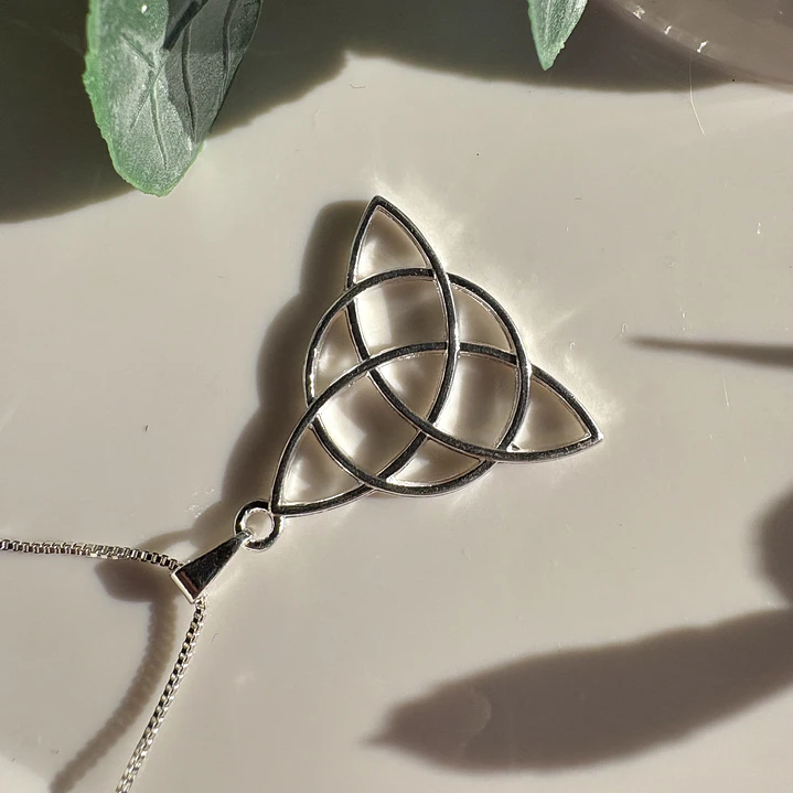 Cadena Nudo de Eternidad 2