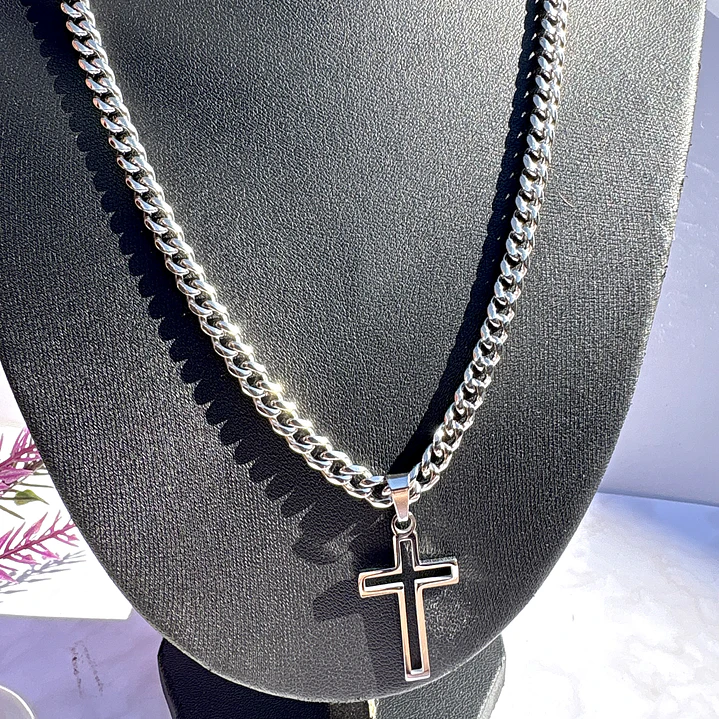 Collar Cruz Eterna Plateado 3