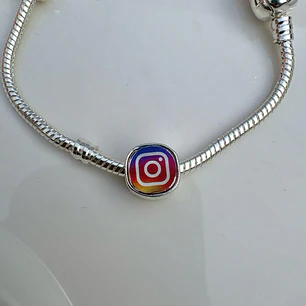Charms Instagram 