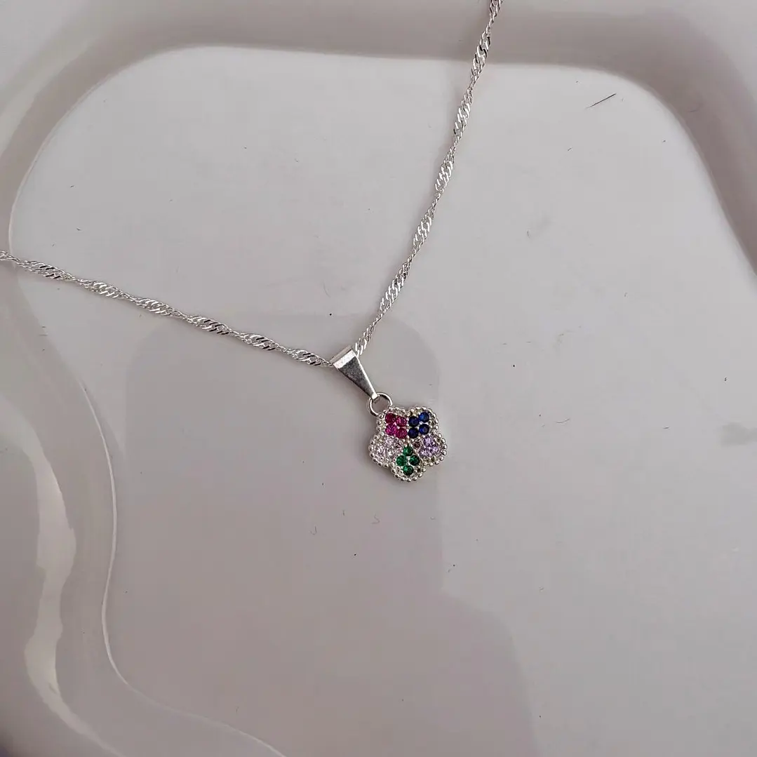 Cadena Trébol de Arcoíris 1