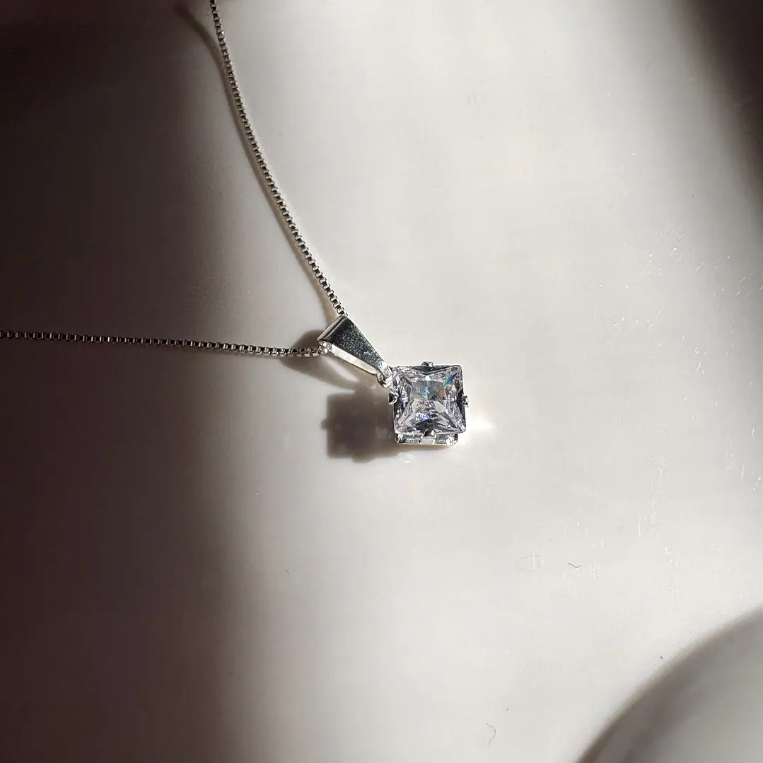 Cadena Prisma de Luz  2