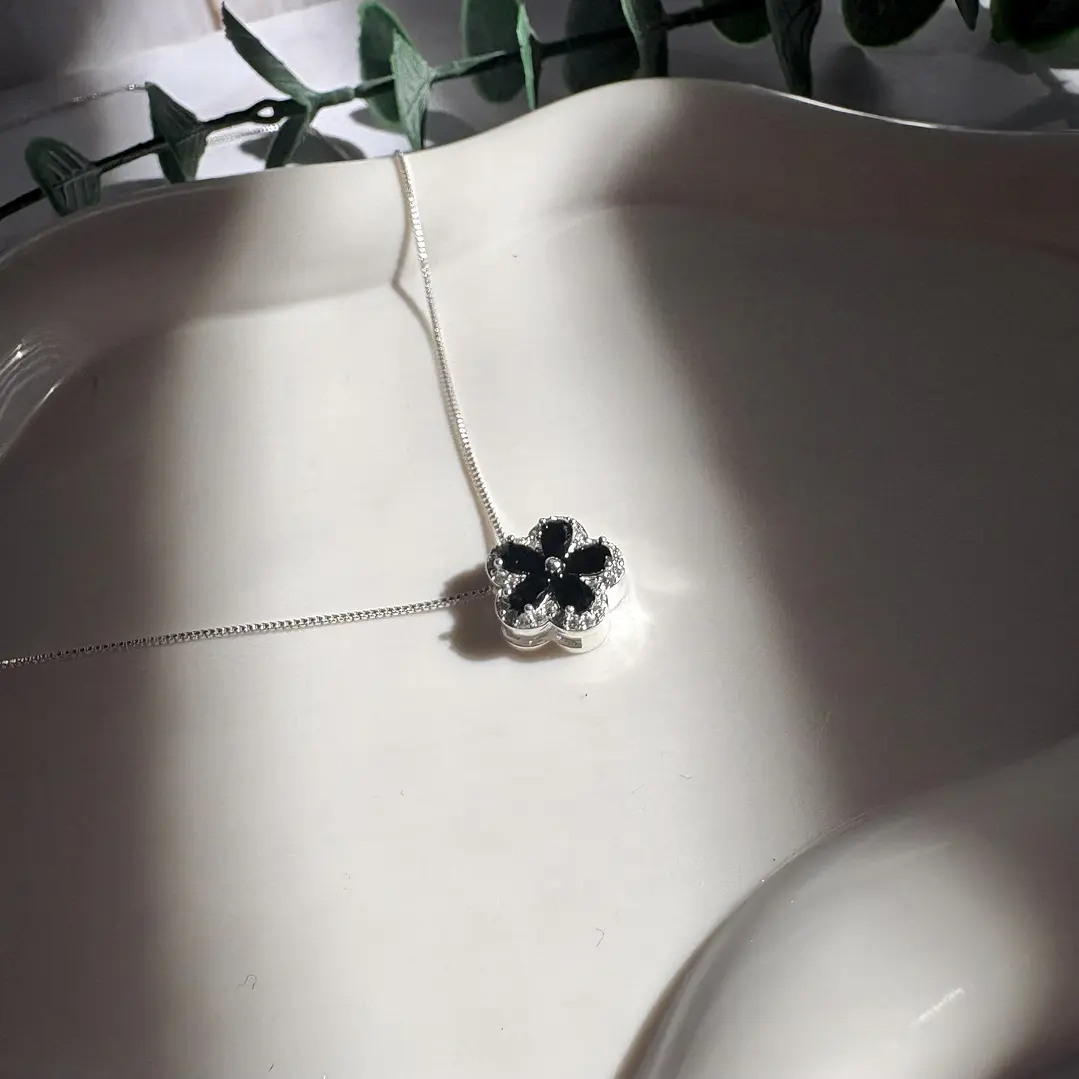 Cadena Flor de Ónix  2