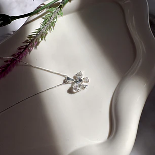 Cadena Lazo de Cristal