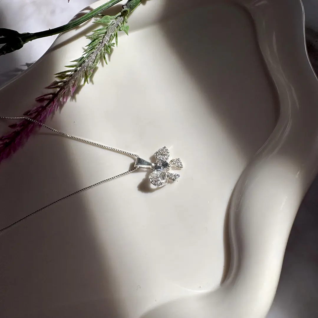 Cadena Lazo de Cristal 1