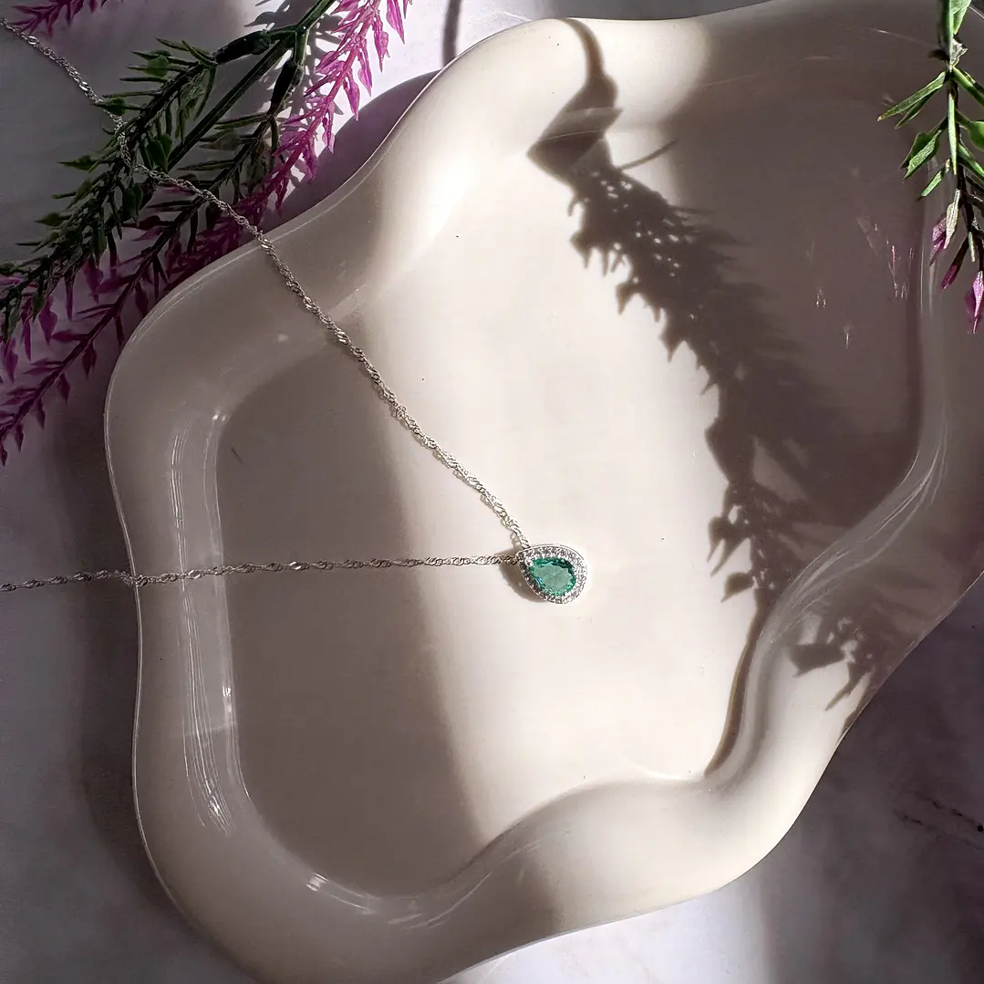 Cadena Gota Esmeralda 1