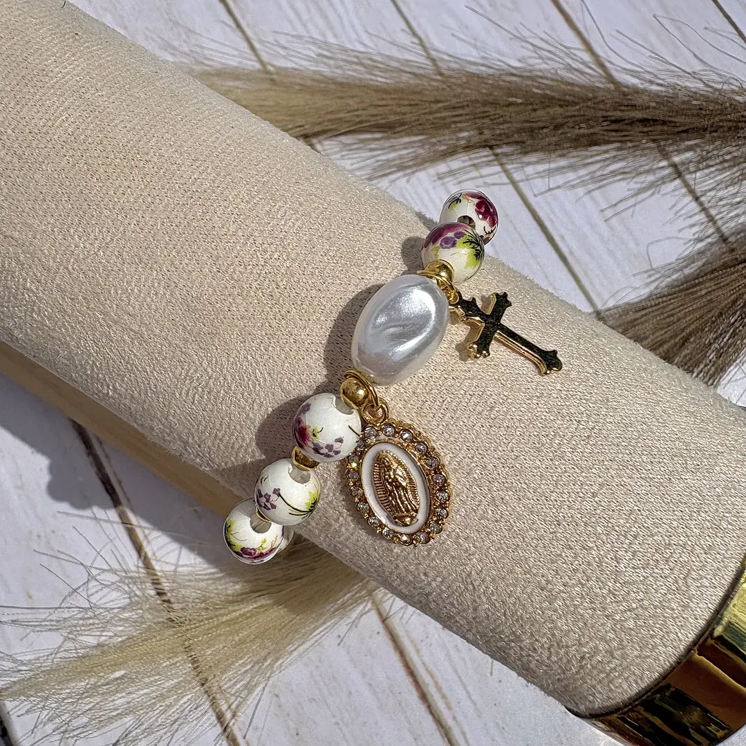 Pulsera Virgen de Guadalupe Floral 9