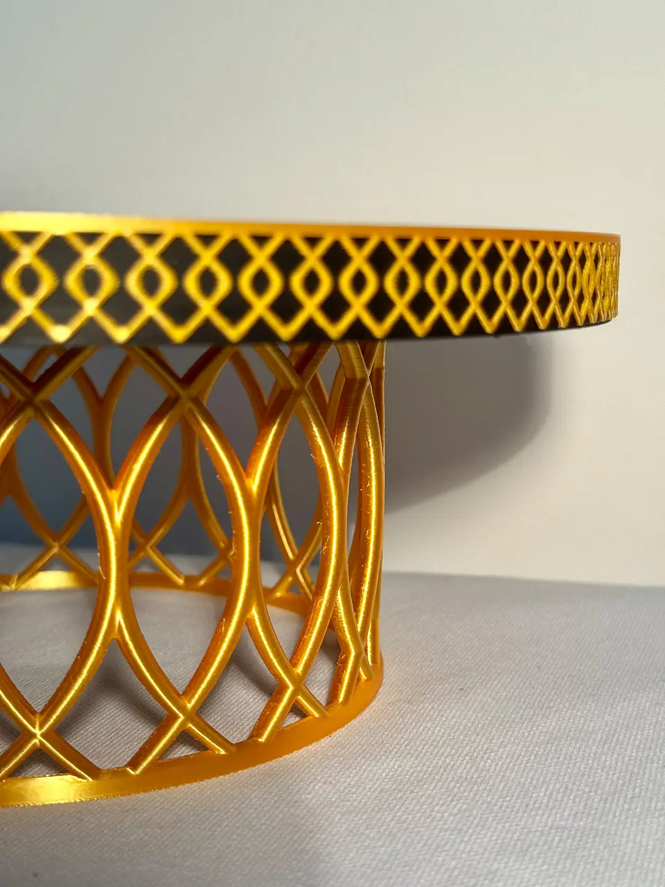 Base alta para Bolos Luxury com Aro Rendilhado – Dourado e Preto 6