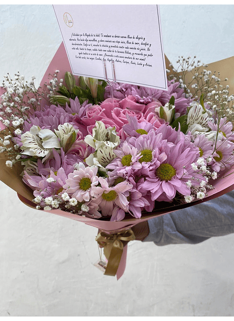 Ramos de flores surtidos margaritas rosas astromelias gipsófila