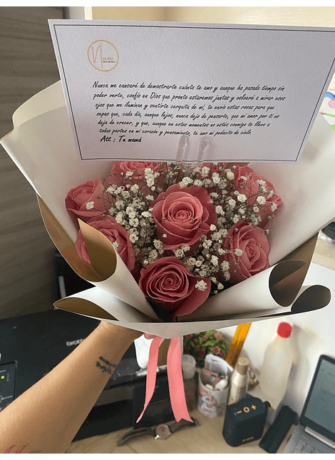Ramo mini rosas y gipsófila 