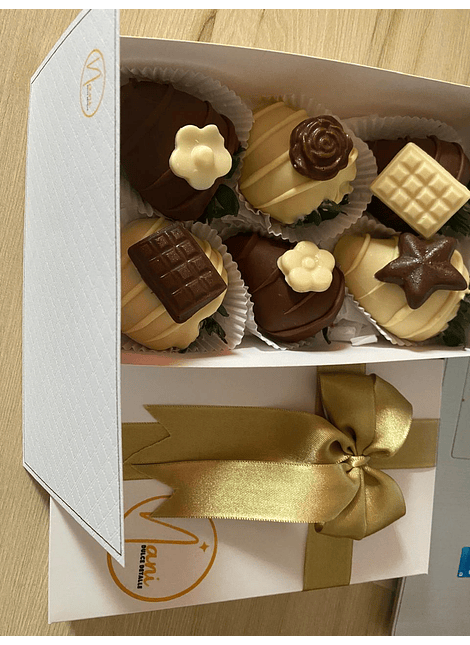 Caja de 6 fresas con chocolate 