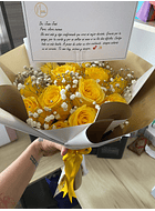 Ramo de 12 rosas decoradas con gipsophilia