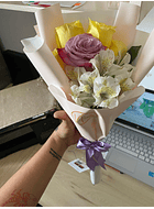 Ramo mini 5 rosas 1 unidad de astromelia