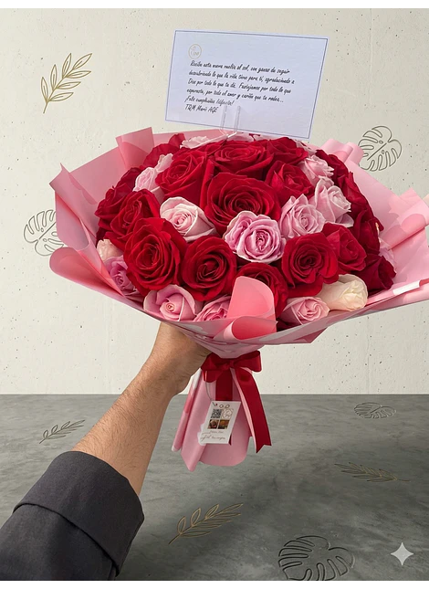 Buchón de rosas rosas con rosadas  48 /50 rosas 