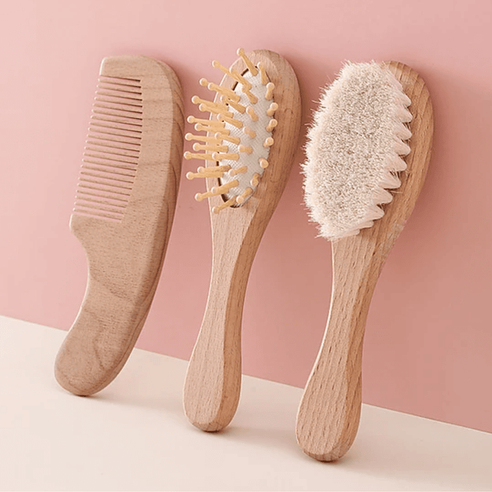 set cepillos y peineta 1