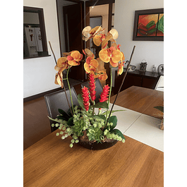 Arreglo con Orquídeas y flores exóticas 