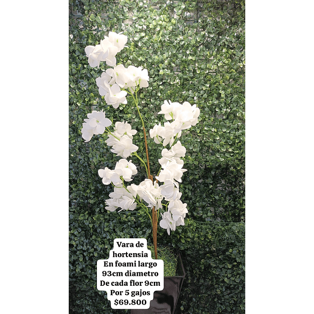 Flor hortensia en foami blanco