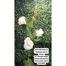 Ramo de rosas en gamuza blancas