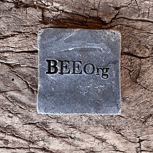 Jabón de propóleos y carbón vegetal